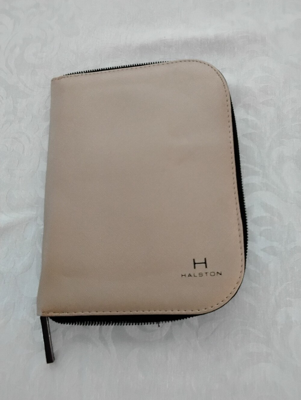 Halston Heritage Travel Jewlery Folder/ Pouch in Beige with Black Trim